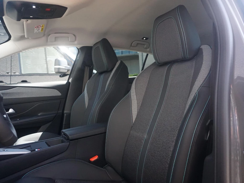 Peugeot 408 – foto 10