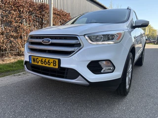 Ford Kuga – thumbnail 3