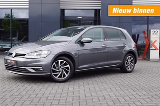 Volkswagen Golf – thumbnail 1