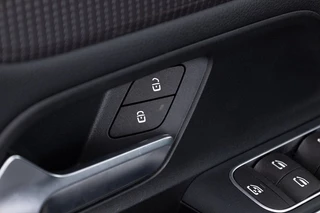 Mercedes-Benz GLA – thumbnail 17