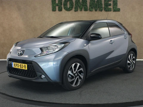 Toyota Aygo X 1.0 VVT-i MT Pulse - VOORSTOELEN VERWARMD - ADAPTIVE CRUISE CONTROL - APPLE CARPLAY/ANDROID AUTO - ACHTERUITRIJ CAMERA