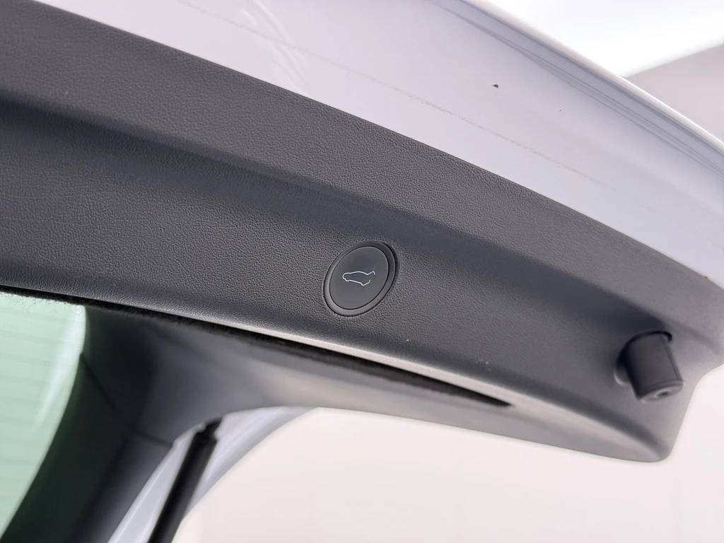 Tesla Model Y – foto 29
