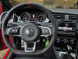 Volkswagen Golf – thumbnail 33