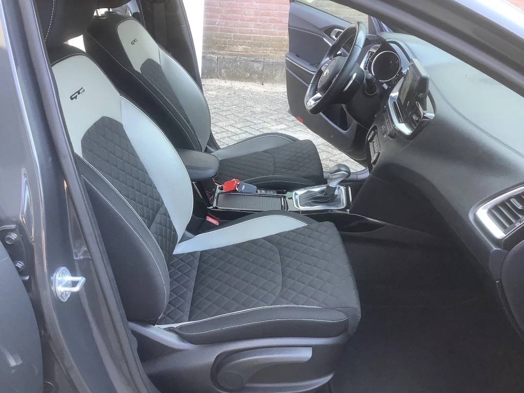 Kia ProCeed – foto 12