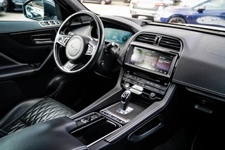 Jaguar F-PACE – thumbnail 37