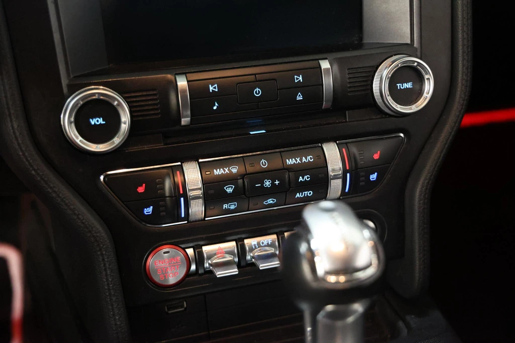 Ford Mustang – foto 13