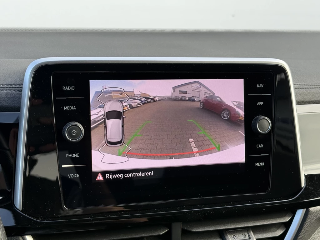 Volkswagen T-Roc – foto 23