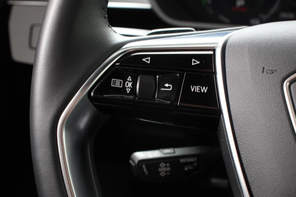 Audi e-tron – foto 16
