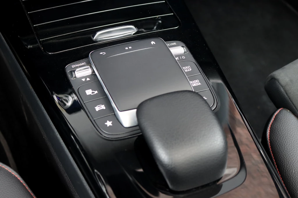 Mercedes-Benz CLA – foto 33