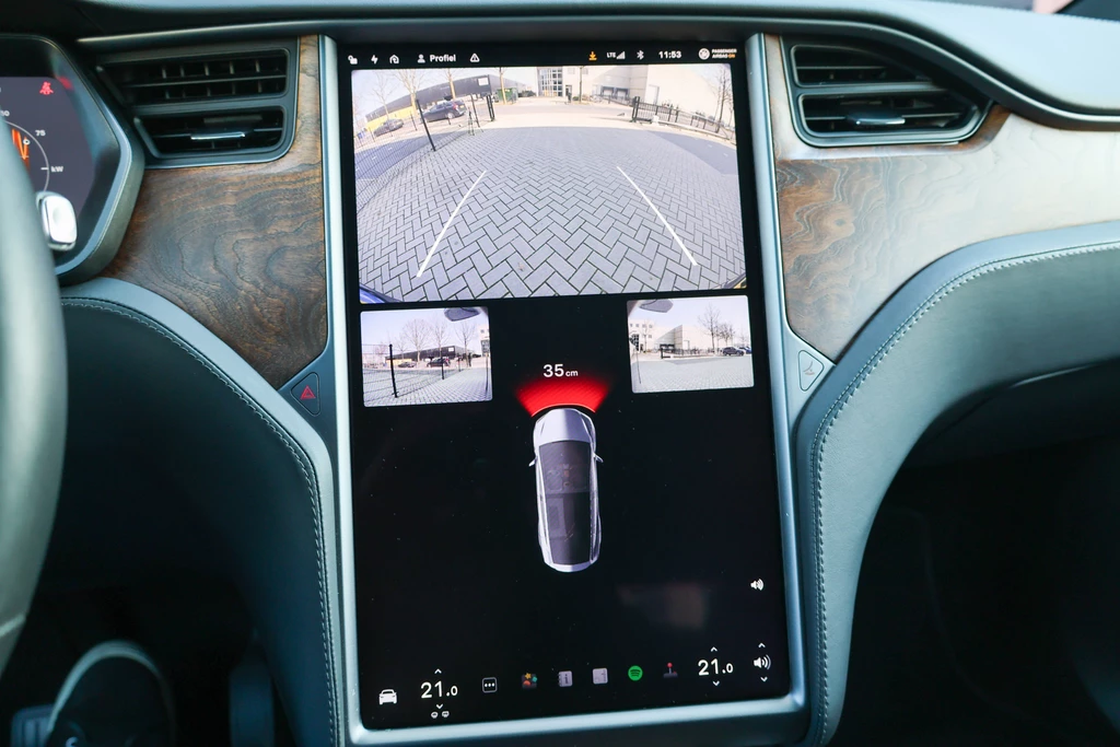 Tesla Model X – foto 30