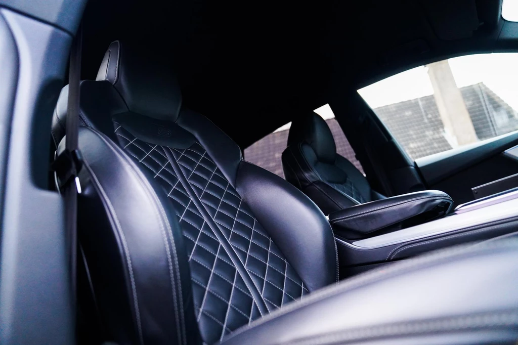 Audi Q8 – foto 30