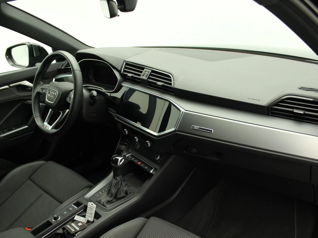 Audi Q3 – foto 43