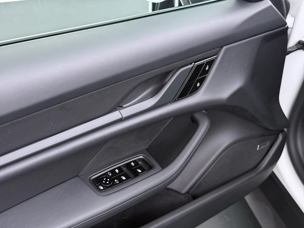Porsche Taycan – foto 32