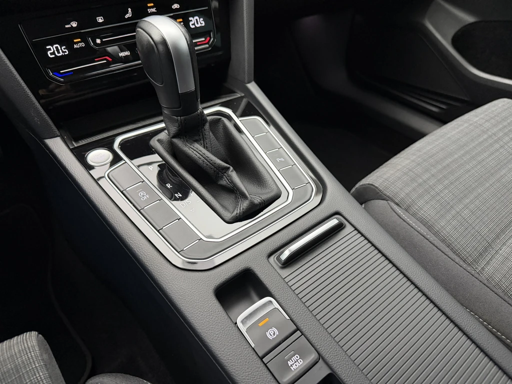 Volkswagen Passat – foto 12