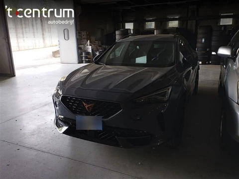 CUPRA Formentor 1.4 e-Hybrid VZ Copper Edition - Groot navigatie - Cruise control