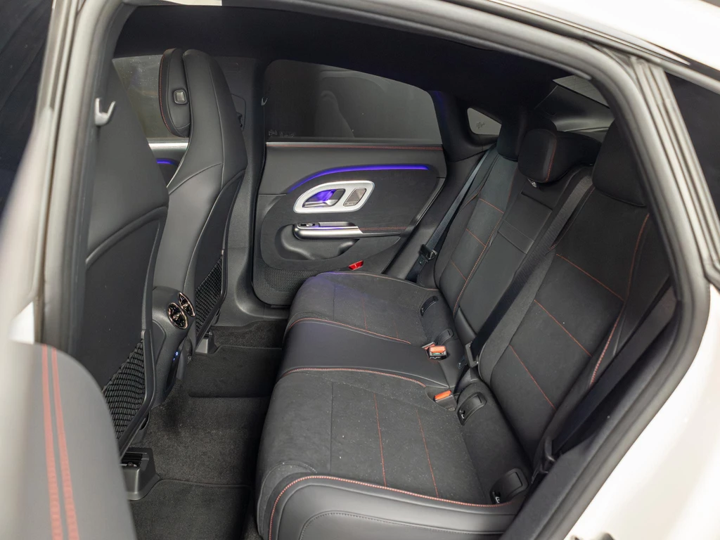 Mercedes-Benz CLA – foto 10