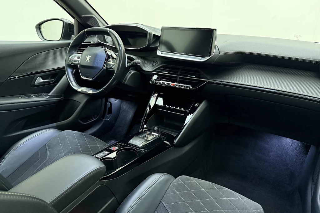 Peugeot 208 – foto 15
