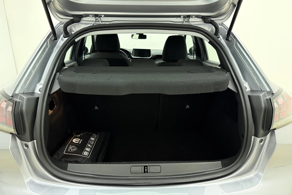 Peugeot 208 – foto 12