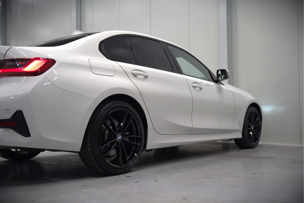 BMW 3 Serie – foto 11