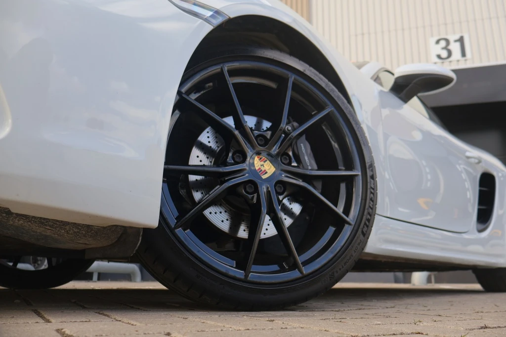 Porsche 718 – foto 8