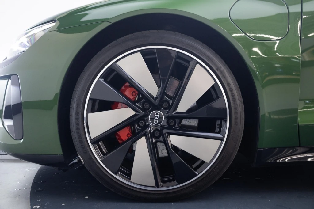 Audi e-tron GT – foto 27