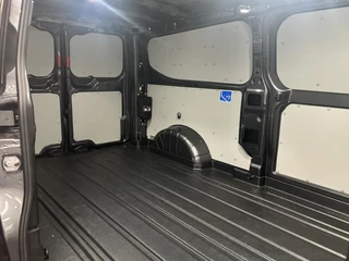 Ford Transit Custom – thumbnail 25