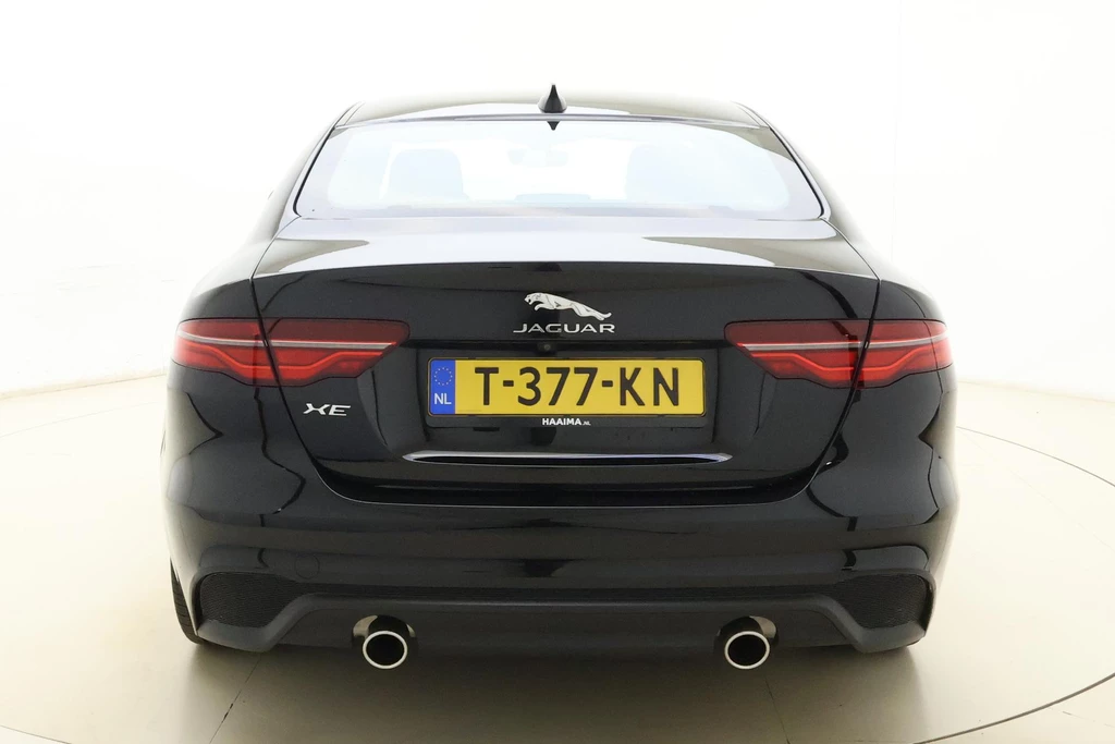 Jaguar XE – foto 6