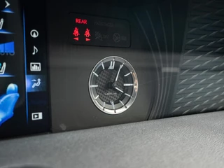 Lexus LC – thumbnail 23