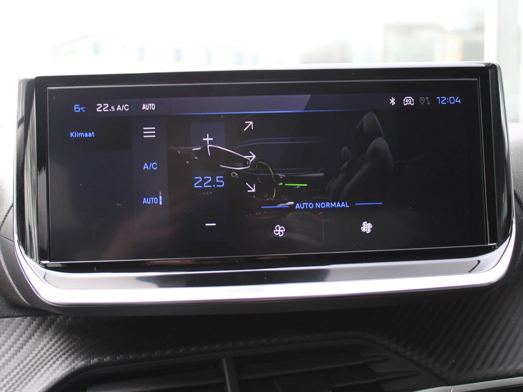Peugeot 208 – foto 18