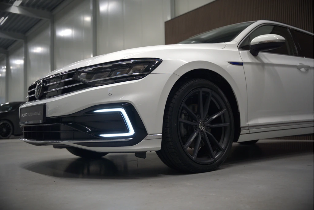 Volkswagen Passat – foto 21