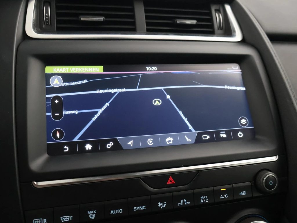 Jaguar E-PACE – foto 41