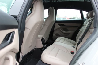 Porsche Taycan – thumbnail 15