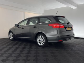 Ford Focus – thumbnail 2