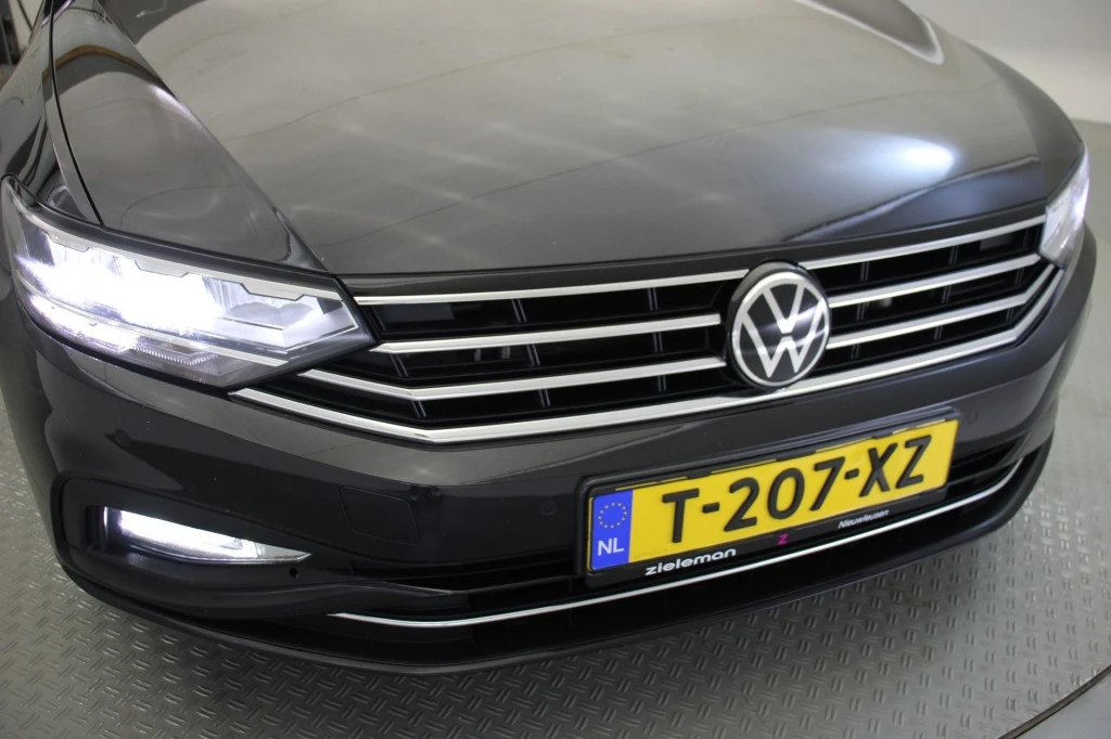 Volkswagen Passat – foto 31