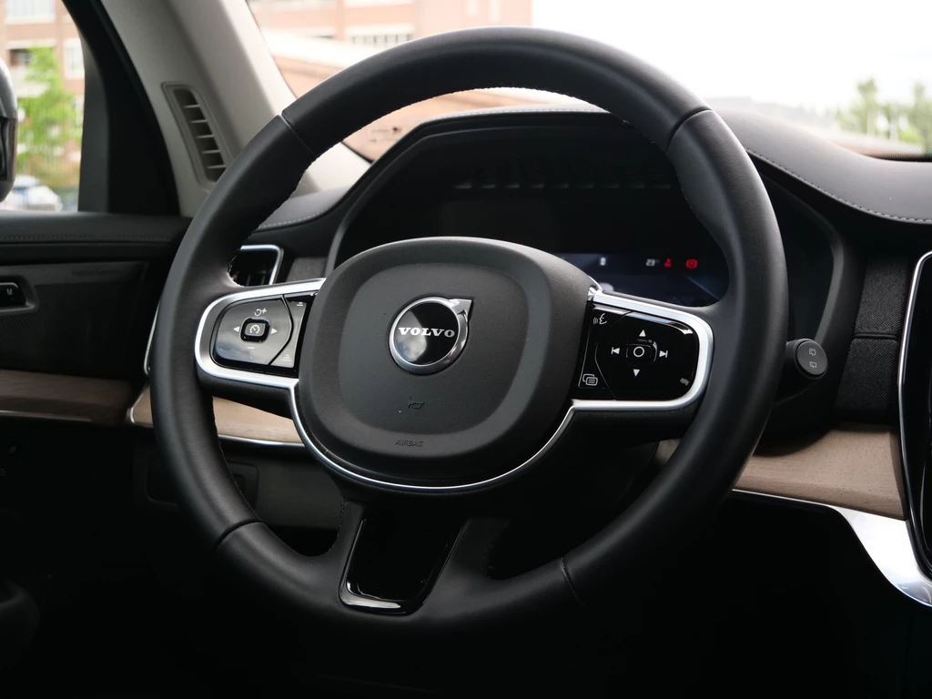 Volvo XC90 – foto 19