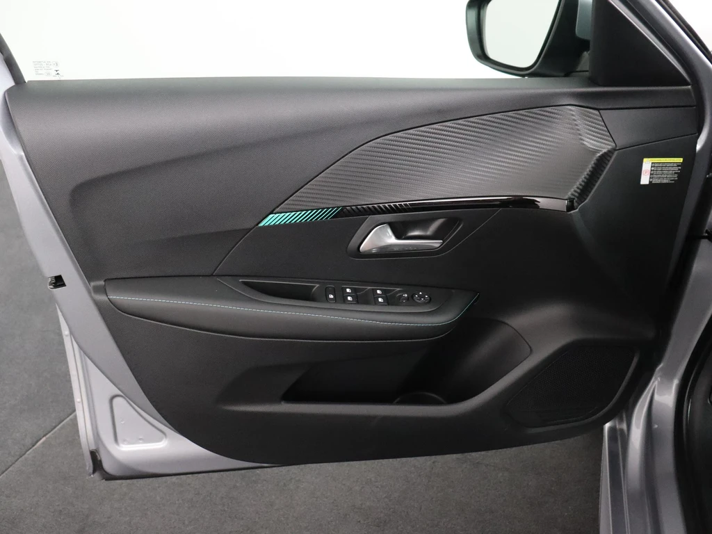 Peugeot e-208 – foto 29