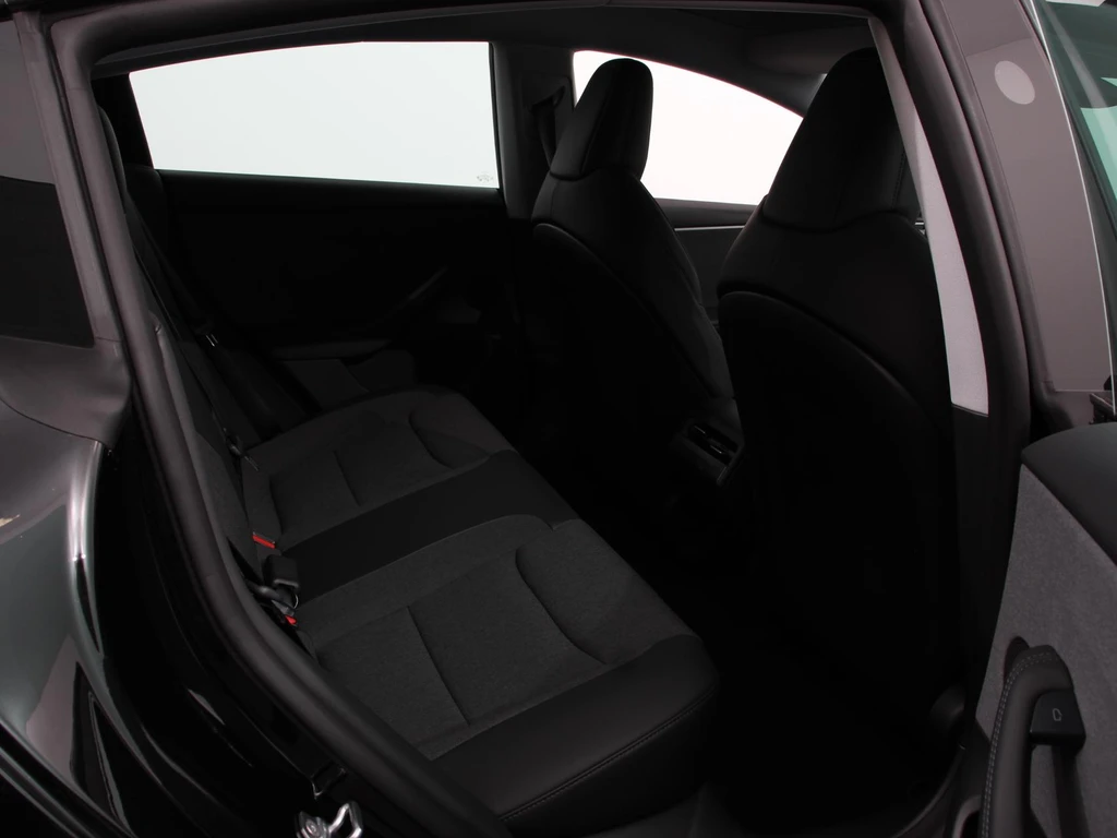 Tesla Model 3 – foto 12