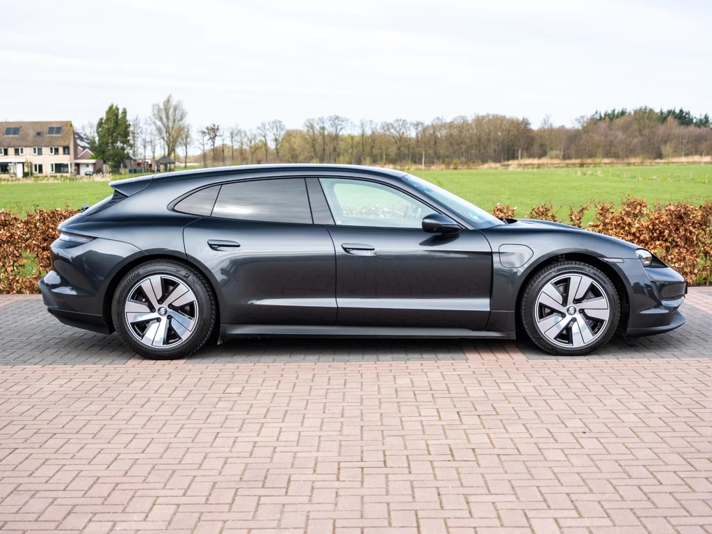 Porsche Taycan – foto 14