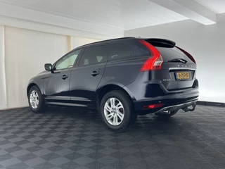 Volvo XC60 – thumbnail 2
