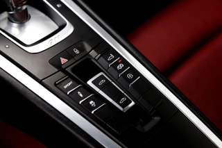 Porsche 911 – thumbnail 33