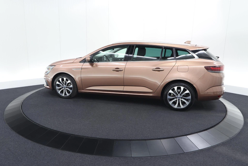 Renault Megane E-Tech – foto 4