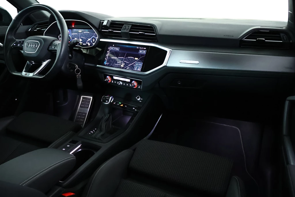 Audi Q3 – foto 11
