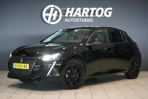 Peugeot 208 1.2 PureTech Allure Pack + CAMERA / 3D COCKPIT / STOELVERWARMING / APPLE CARPLAY / TREKHAAK