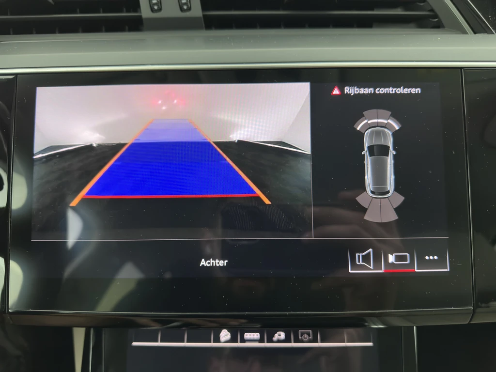 Audi Q8 e-tron – foto 16