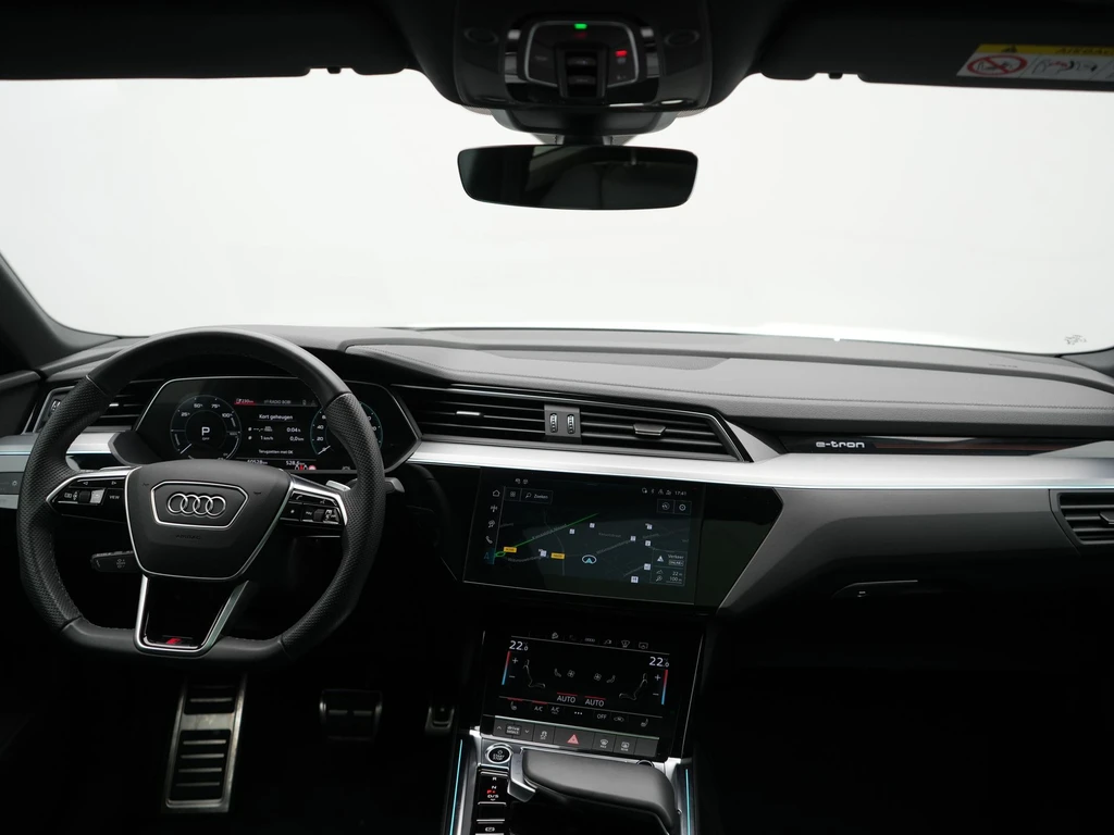 Audi Q8 Sportback e-tron – foto 23