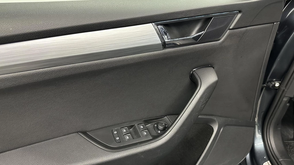 Škoda Superb – foto 16