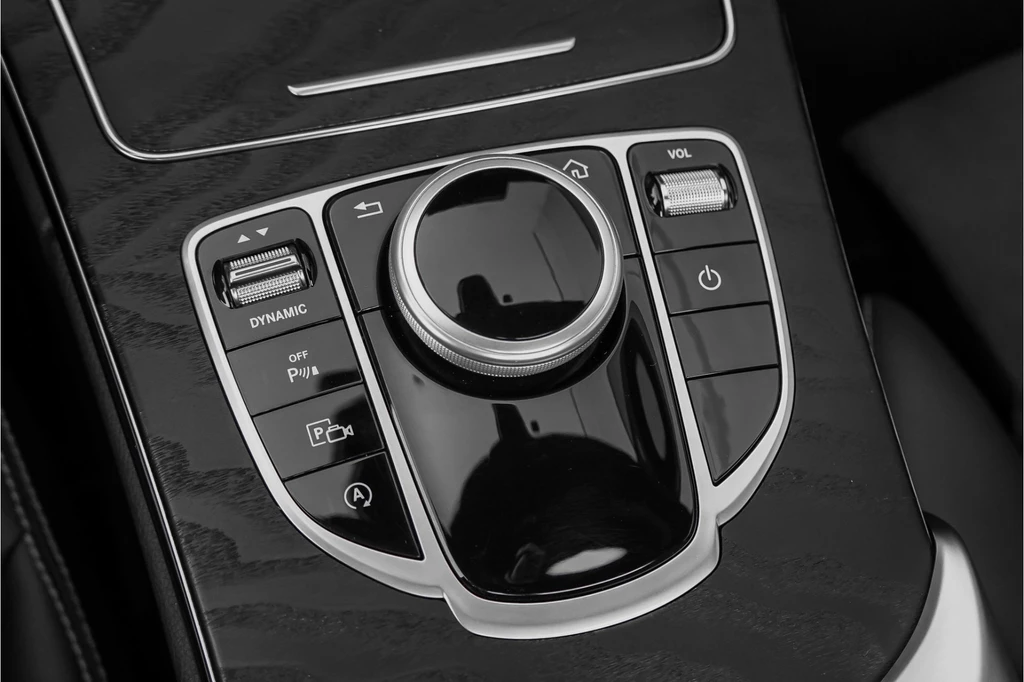 Mercedes-Benz C-Klasse – foto 29