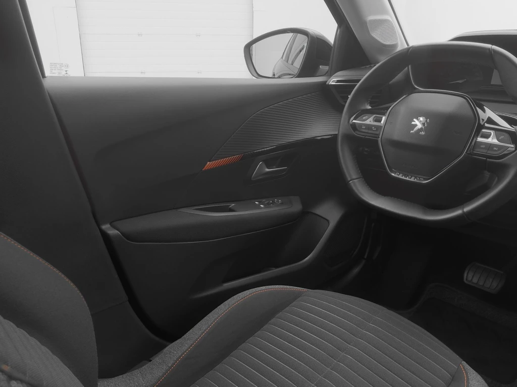 Peugeot e-208 – foto 26