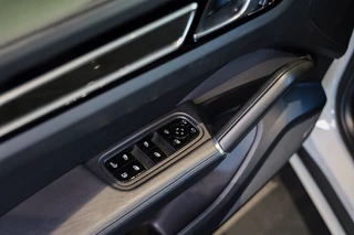 Porsche Cayenne – thumbnail 46