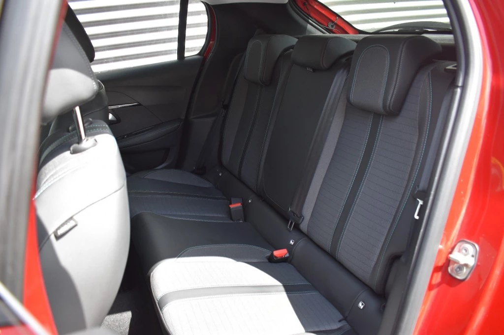 Peugeot 208 – foto 30